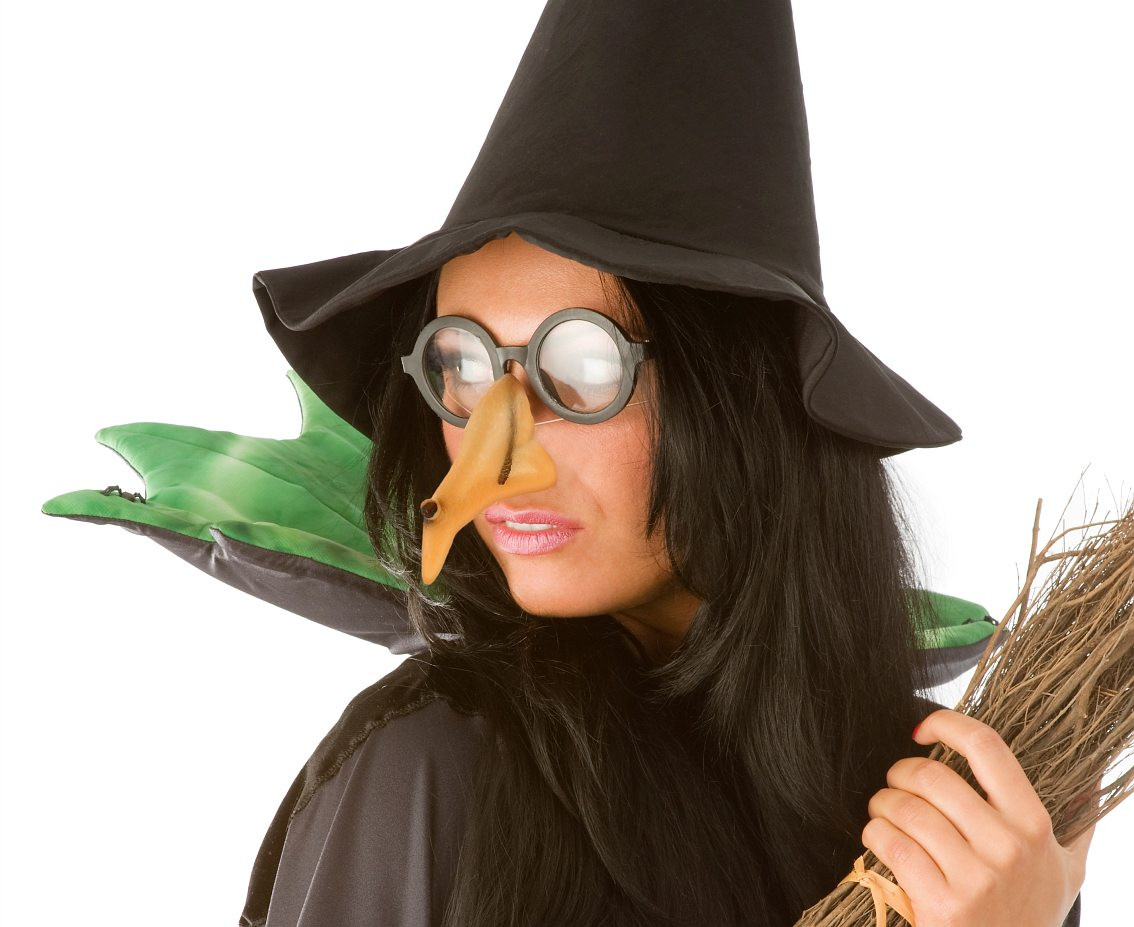 Artificial witch nose