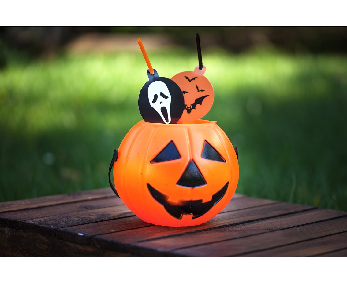 Pumpkin bucket