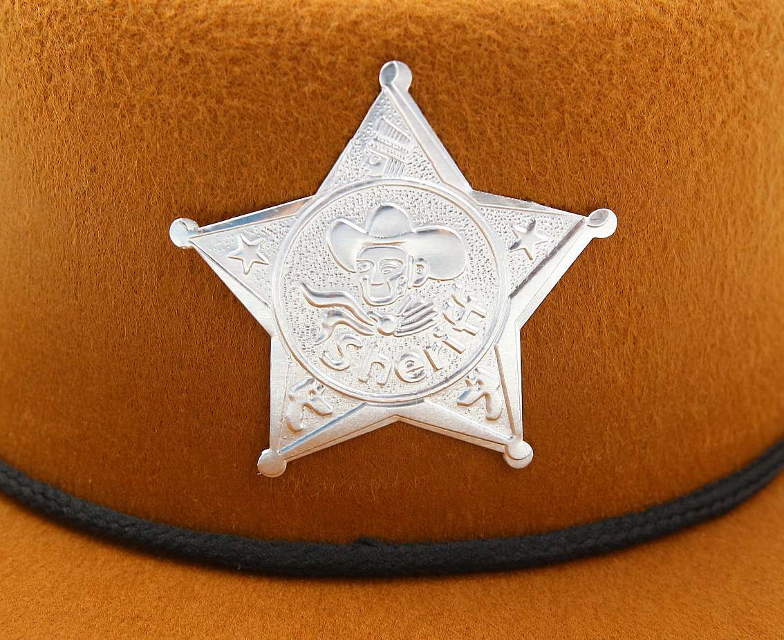 Cowboy hat with star, brown, size S