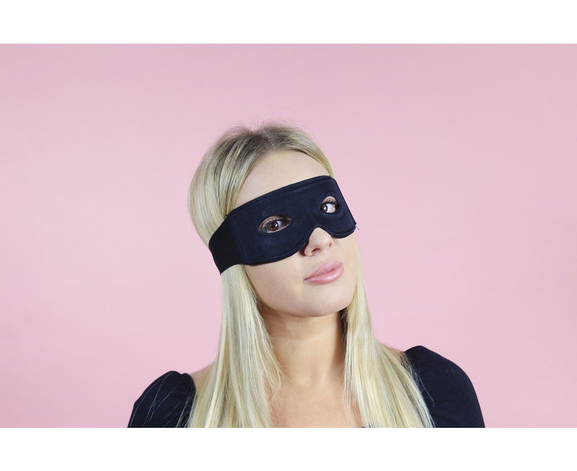 Black mask