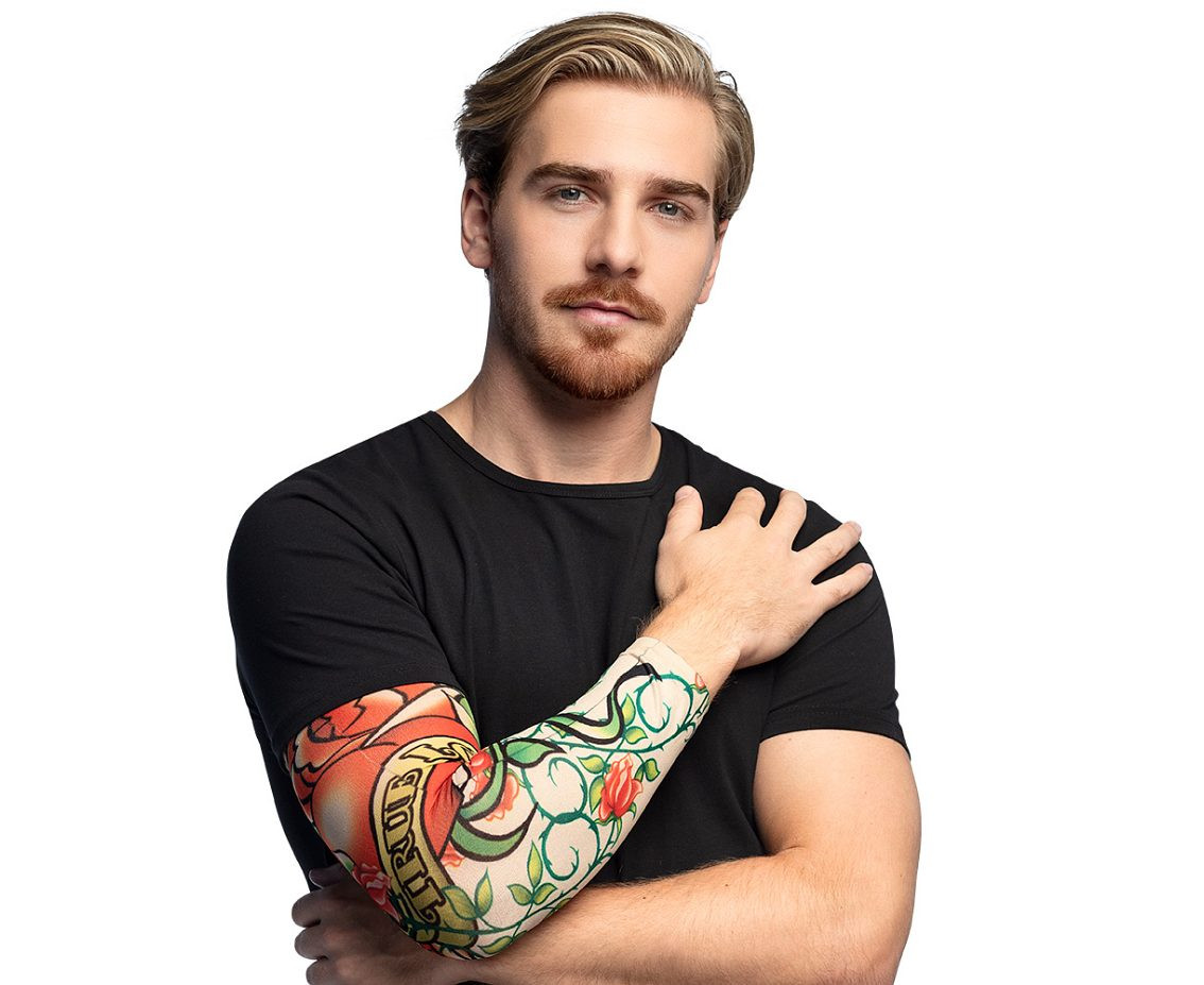 Tattoo on hand "True love"