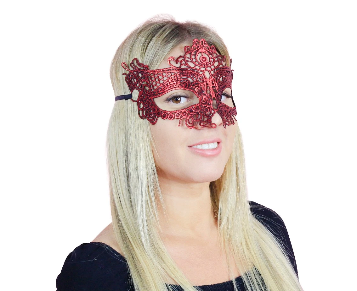 Red mask of a stranger EOL
