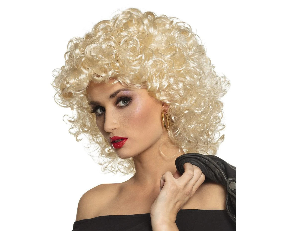 Sandy wig