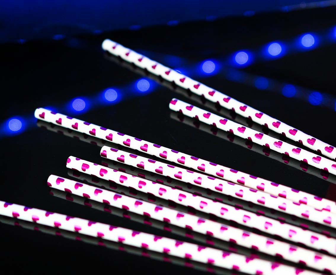 Drinking paper straws, purple hearts, 6x197 mm / 12 pcs EOL