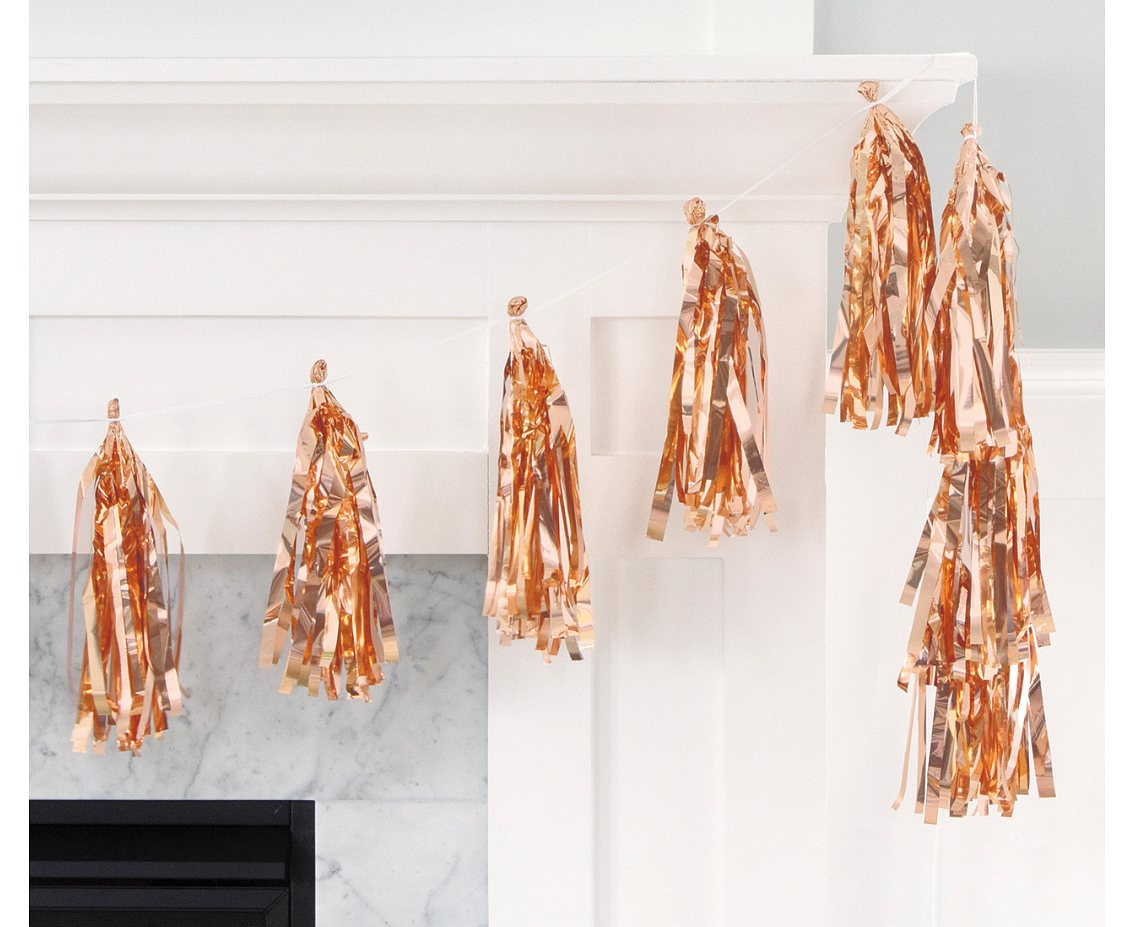 Tinsel garland (rose gold), 274 cm