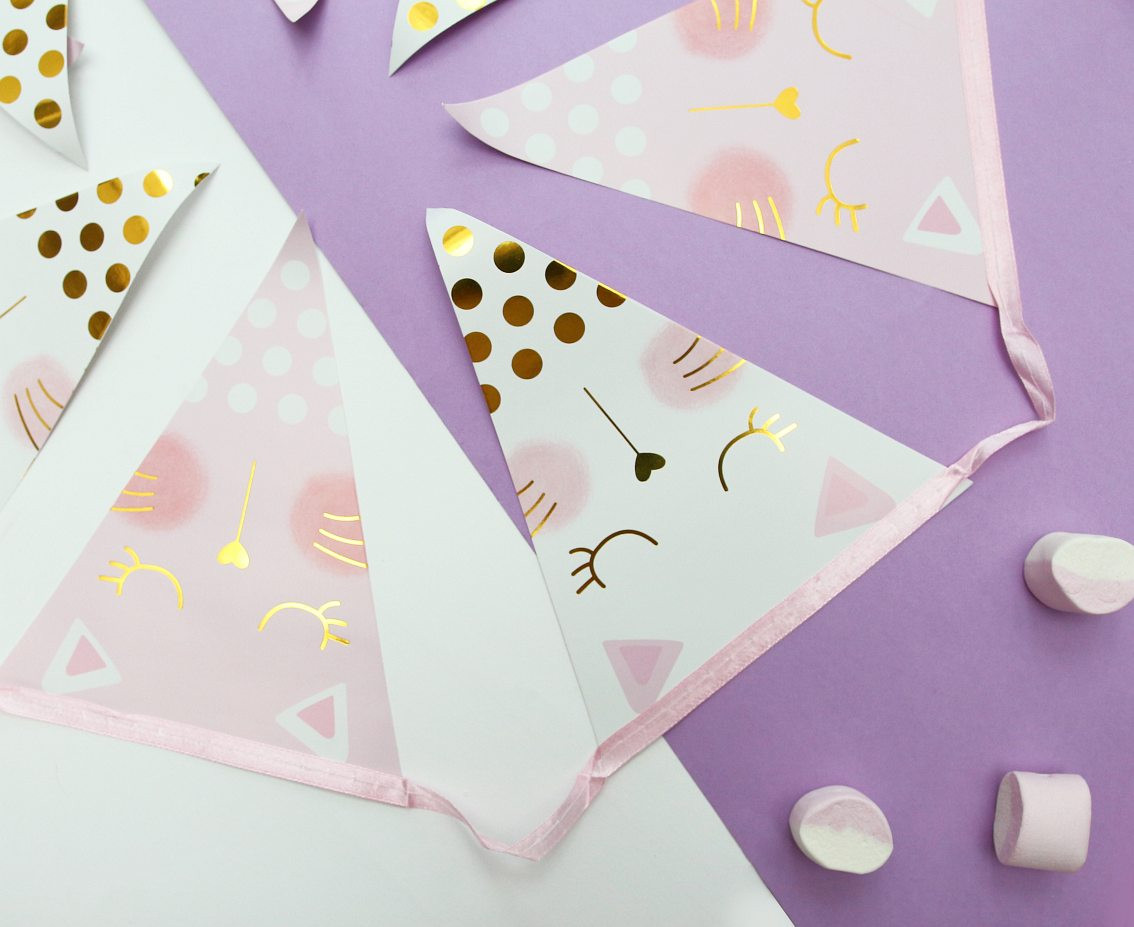 Flag banner Cat, 16 x 20 cm, 8 flags