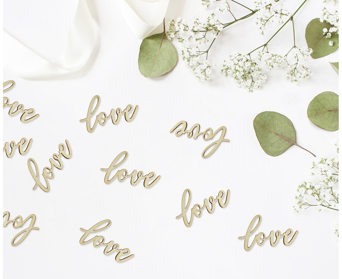 Wooden confetti Love, 6 x 3 cm, 18 pcs.