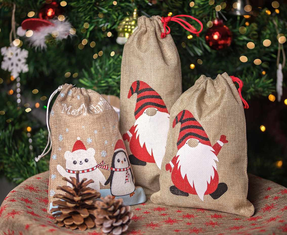 XMas sack Gnome, jute, size 18x24 cm