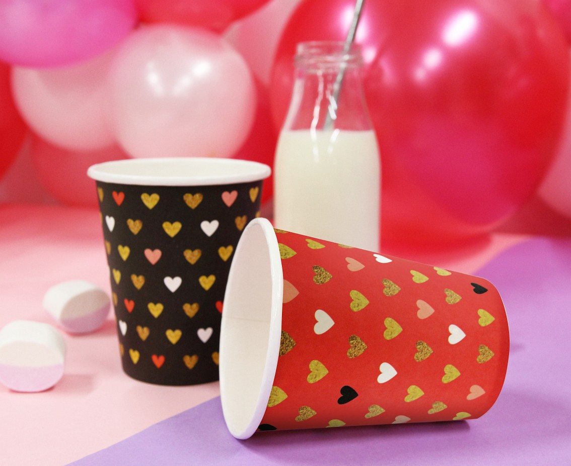 Paper cups XOXO collection (red), 250 ml/ 6 pcs. EOL