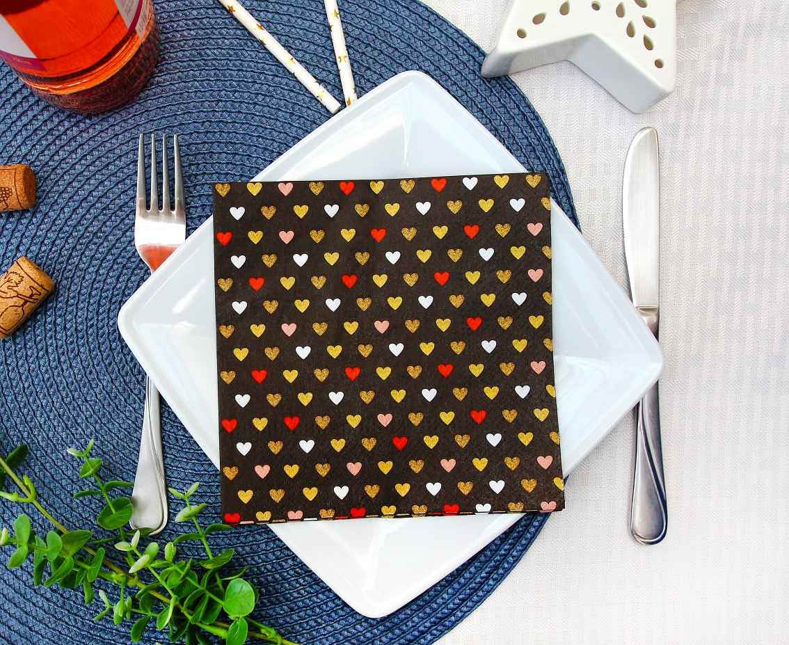 Paper napkins XOXO collection (black), 33x33 cm/ 20 pcs. EOL