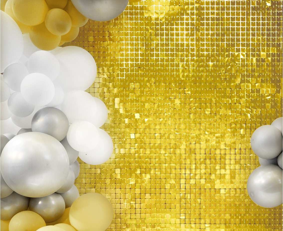 Decorative gold panel, transparent background, 30x30 cm / 100 squares