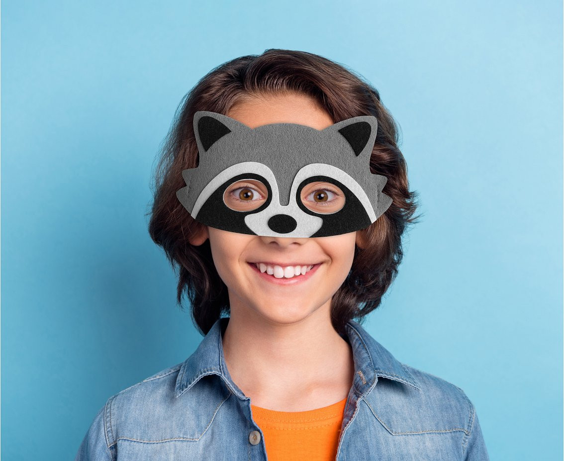 Felt mask - Raccoon, size 18 x 9,5 cm