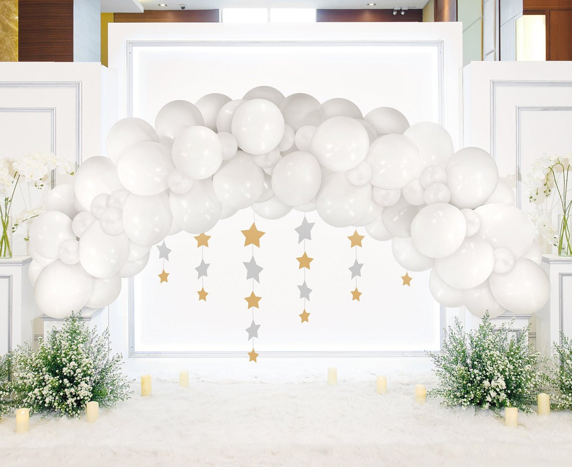 Balloons B&C, garland white, 70pcs