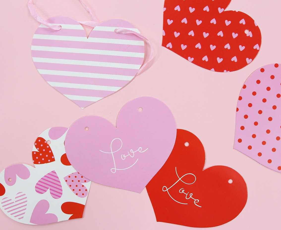 Paper garland Hearts, patterns, 200 cm