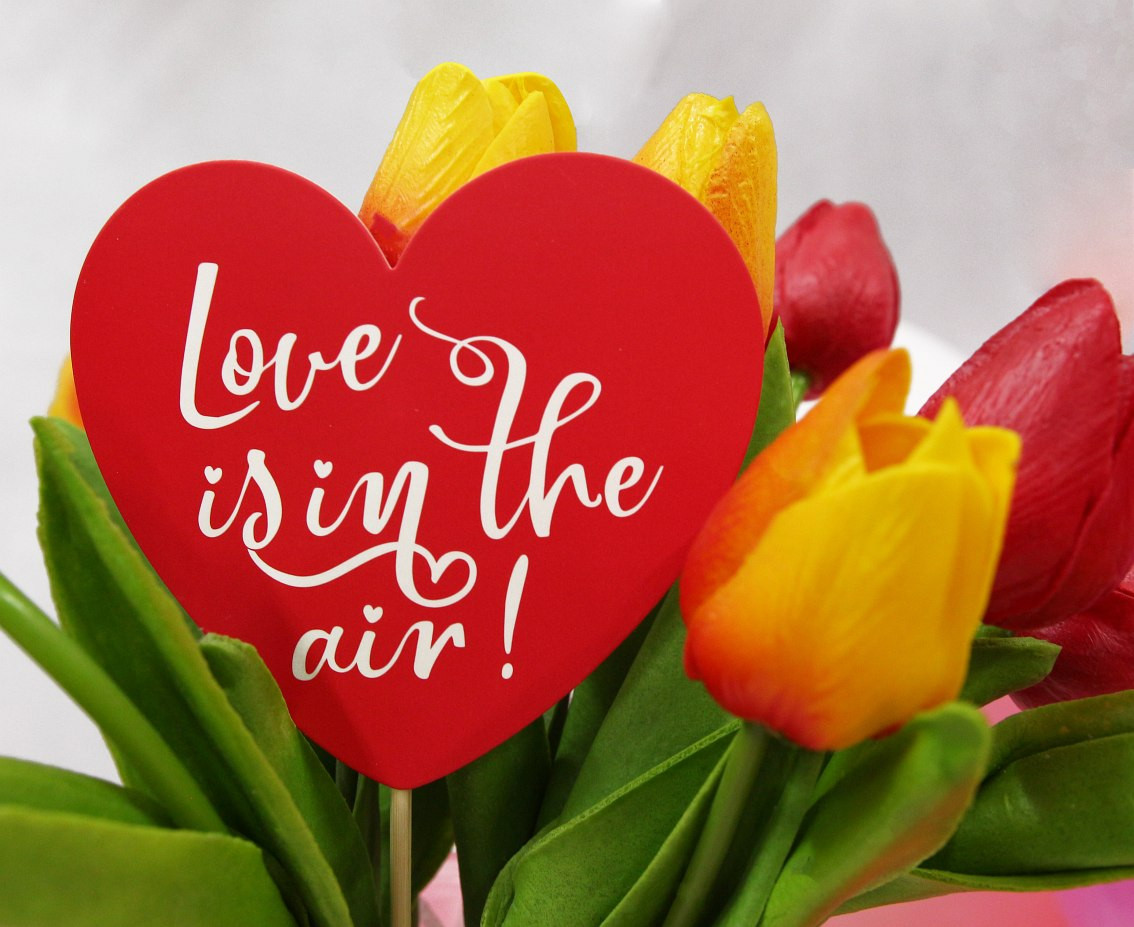 Paper decoration Love is in the air - Heart, 10x30 cm