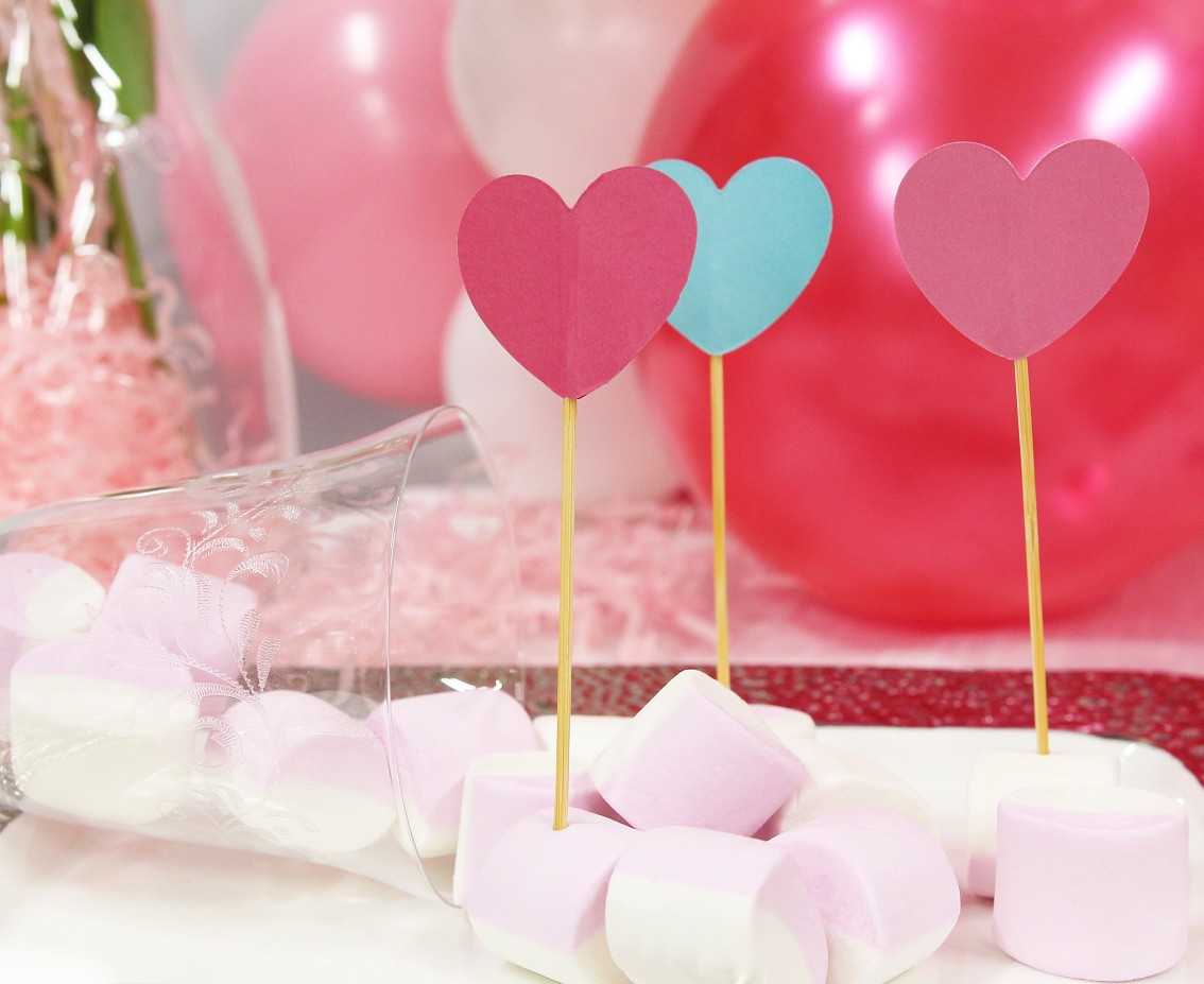 Picks Love is in the air - 3D hearts, 6 pcs