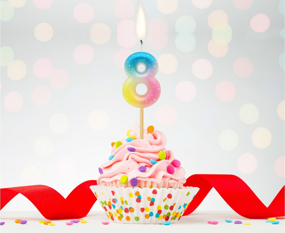 Pick candle digit 8, pastel ombre EOL