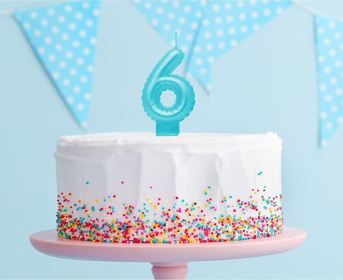 Candle digit 6, pearly light blue, 7 cm EOL