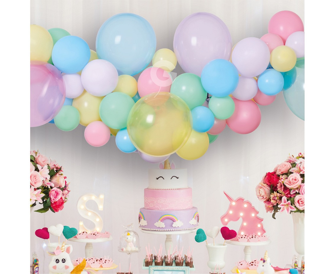 DIY pastel balloon garland, 65 balloons + tape