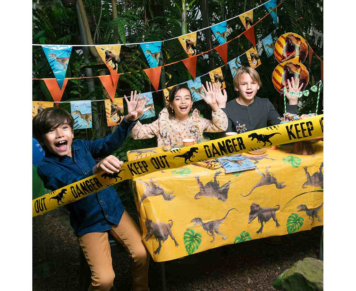 Paper tablecloth T-Rex (120 x 180 cm)