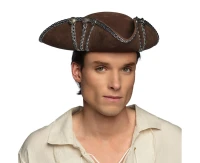 hat pirate Alistair