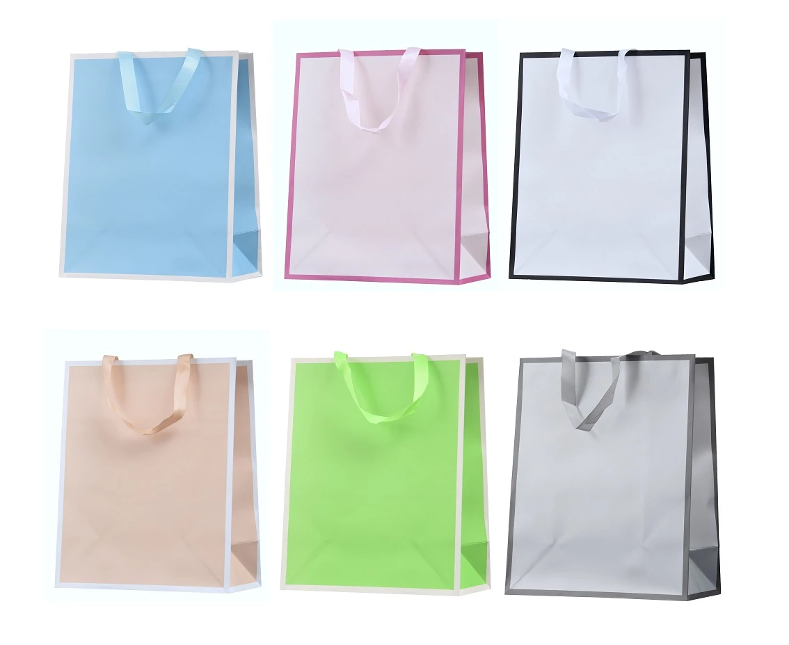 Large gift bag (L) cm: 26.4/32.4/13.7, 1 pc.