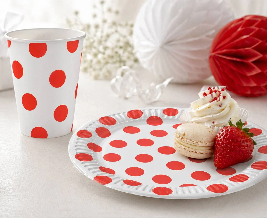 White paper cups, red polka dots, 250ml/6 pcs.